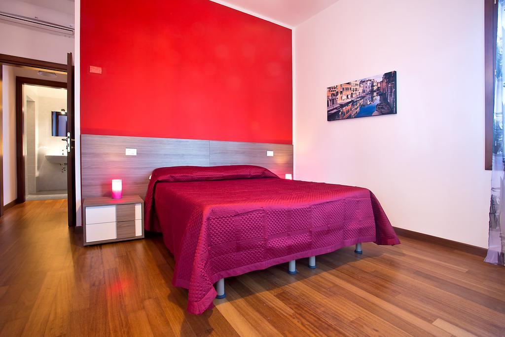 Good Wine Apartments Venetië Kamer foto