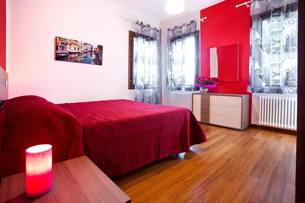 Good Wine Apartments Venetië Kamer foto
